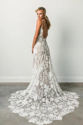 Gorgeous Spaghetti Straps Open Back With Lace Appliques Wedding Dresses